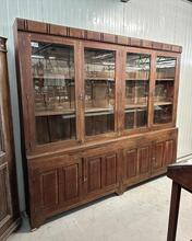 Winkelkast Antiek stijl in hout en glas, 20e eeuw