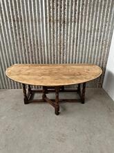 Antique style Antique table in wood, Europe 20e eeuw