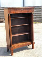 Antique style Bookcase in Wood