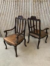 Antique style Antique chairs in Wood and leather