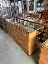 style Antique counter  in Wood and glass
