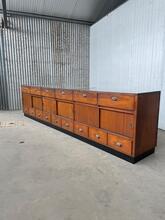 Antique style Counter in Wood and glass 20-century