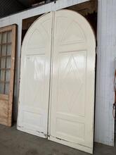Antique style Doors in Wood, Europe 20-century