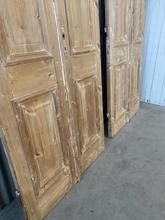 Antique style doors in wood 20-century