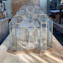 Antique style Antique glass house  in Wood and glass