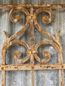 Antique style Antique iron fence 4x in Iron