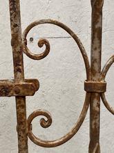 Antique style Antique iron fences 1x in Iron