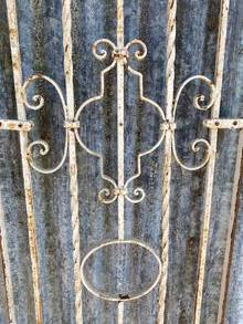 Antique style Antique iron fences 2x in Iron