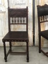 Antique style Antique leather chairs in Wood and leather