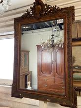 Antique style Antique mirror in wood and glass