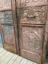 Antique style Antique pink set doors in Wood