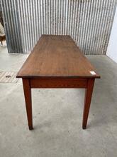 Design style Antique table in wood, Europe 20e eeuw