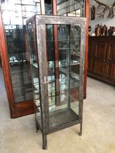 Industrial style Industrial glass cabinet in Iron and glass