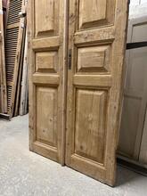 Vintage style Antique doors in wood 20e eeuw