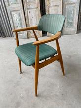 Vintage style Vintage armchair in wood