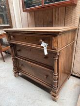 Commode ladenkast Antiek stijl in Hout, Europa