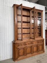 Kast Antiek stijl in hout en glas,