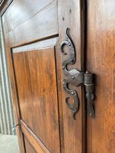 Kast Antiek stijl in hout,