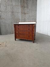 Antieke ladenkast met marmer top