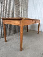 Antieke schrijftafel  stijl in Hout,