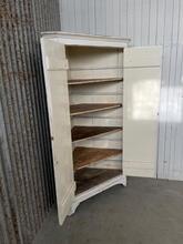 Antique style Cabinet in Wood