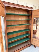 Antique style Cabinet in wood and glass