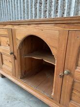 Antique style Cabinet in wood and iron