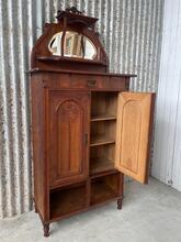 Antique style Cabinet in Wood and glass