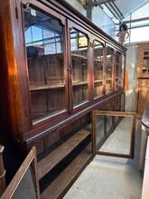 Antique  style Cabinet in Wood and glass