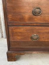 Antique style Antique cabinet in Wood