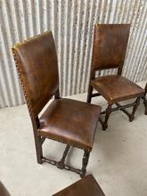 Antique style Antique chairs in Wood