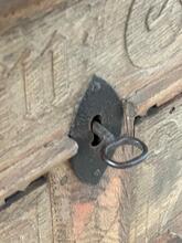 Antique style Chest in Wood oak