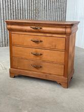 Antique style Chest of drawers in Wood, Europe