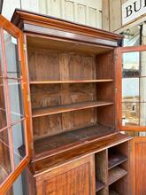 Antique style Closet in wood and glass 20e eeuw