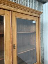 Antique style Closet in wood and glass