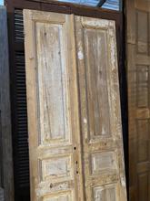 Antique style Antique doors in wood