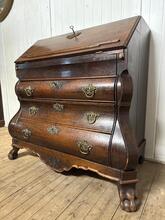 Antique style Secrertaire in Wood