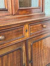 style Glass cabinet