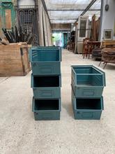 Bakjes Industrieel stijl in ijzer, Europa 20e eeuws