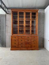 style Shop cabinet antique, France 19th century