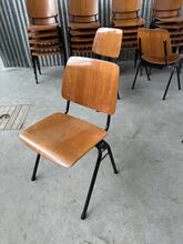 Marko Stoelen  Vintage stijl in Hout en ijzer , Nederland midcentury